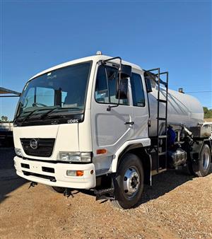 2013 UD85 7000 litre water tanker for sale