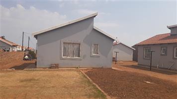 2 BEDROOMED HOUSE FOR SALE IN SAVANNA CITY CLOSE TO SOUTH GATE MALL
