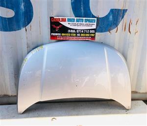 Mahindra KUV 100 bonnet (2018)