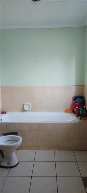 House For Sale in Rosslyn