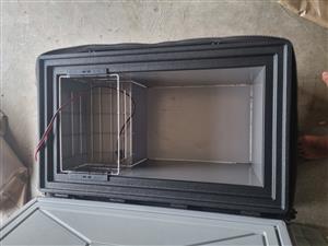 National Luna 80 l fridge/freezer