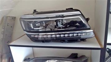 VW TIGUAN HEADLIGHTS