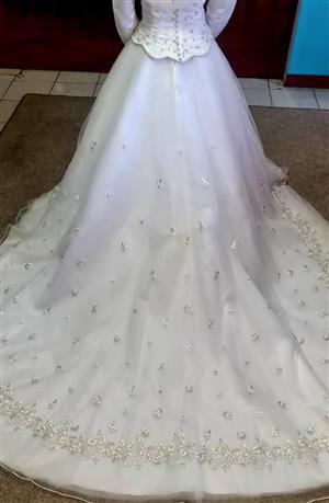 Stunning Wedding Gown For sale – Nigel 