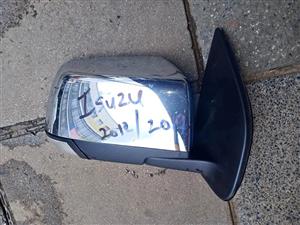 Isuzu D-Max side mirror