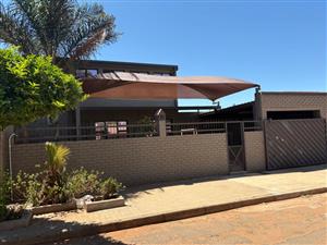 House For Sale in Riviera
