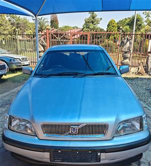 Volvo S40 2.0  YEAR Model 2000 KM167000