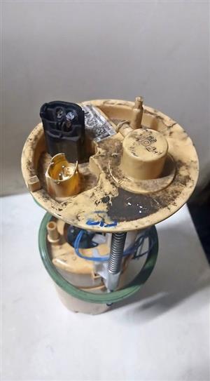 Bmw e70 x5 fuel pump diesel 