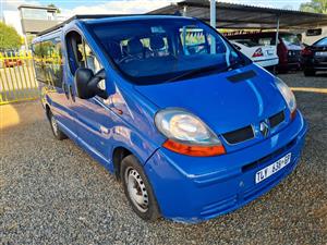 2006 renualt 1.9trafic turbo diesel combi bus