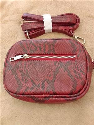 Bag maroon