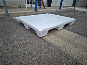 Plastic pallets