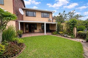 Townhouse For Sale in Malvern