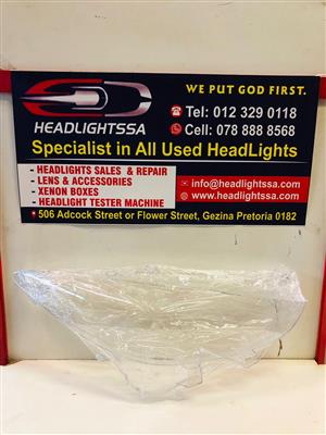 Mazda 3 right side headlight lens (2017)