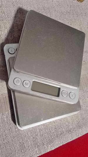 SECOND HAND JEWELRY POCKET SCALE
