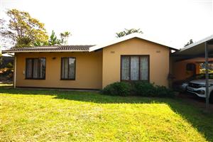 House For Sale in Ekuthuleni