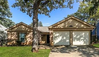 4 beds 2 baths House