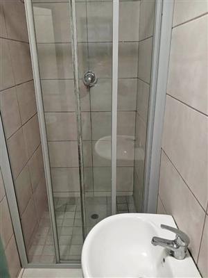 A Bachelor En-suite in Orlando East