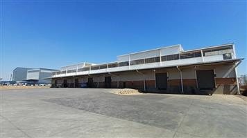 Prime Warehouse / Factory / Office Space To Let in Clayville, Olifantsfontein