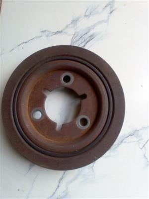 Peugeot 307 fan belt pulley, front bumper and right fender