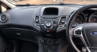 2016 Ford Fiesta ST 1.6 Turbo Petrol Manual – Dashboard