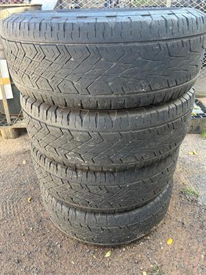 Used Continental cross track 265/60/R18 Tyres