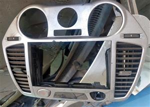 HYUNDAI I120 MIDDLE AIRVENTS AND COVER.