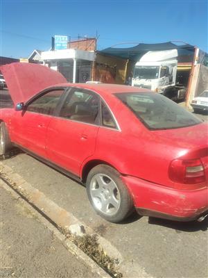 Audi A4 2.8 stripping for part