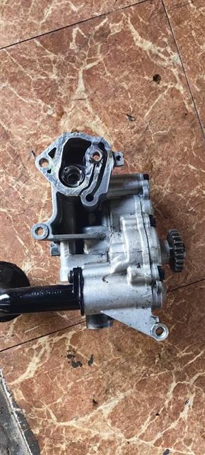 VW Golf 6 2.0 GTI ccz Oil Pump