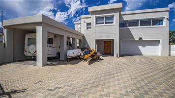 House For Sale in Fairview Golf Estate