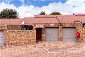 Face Brick, Tiled Roof Simplex Unit for Sale with Garage and Garden