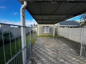 Townhouse Rental Monthly in Bridgemead