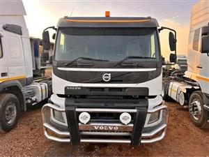 PRICE DROP: READY TO WORK  2014 Volvo FMX 440