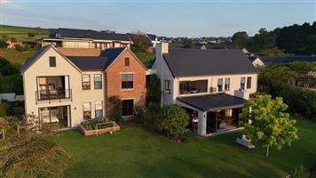 Luxury 4-Bedroom Home with Exceptional Views in The Gates Estate, Hilton