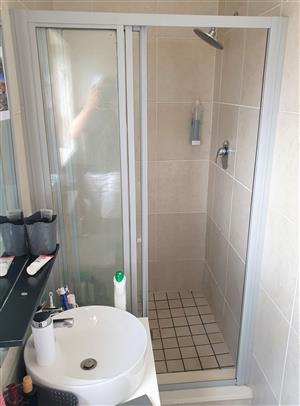 Tri-Slider Shower Door 1050 x 1800