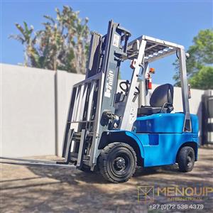 2011 Forklift diesel  1.8 ton