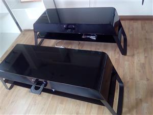 Black Plasma Stand with Built-In Sound