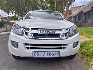 2014 Isuzu kb300 LX double cab