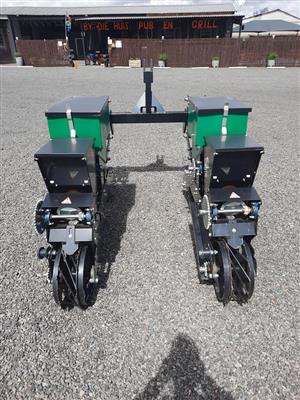 4 ROW PIKET PLANTER