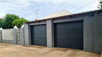 House For Sale in De Beers
