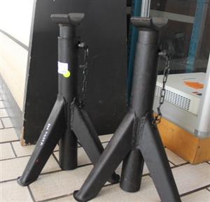 BLACK 6 TON TRESSEL PAIR (S067929A)