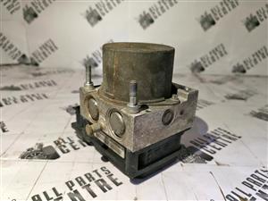 Nissan Micra CR14 ABS pump for sale – Used
