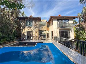 Luxury 5-Bedroom Holiday Home in Zimbali Estate