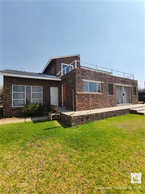 Escape to paradise in this stunning Deneysville property.