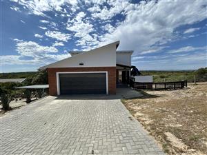 Stunning Double-Storey Home in Paradise Beach