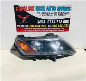 Mahindra XUV 500 1 Gen right side halogen headlight (orange indicator) (2011)