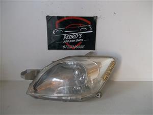 Toyota Yaris '05-'13 left headlight