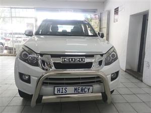 2015 ISUZU KB300 DTEQ 4X2 DOUBLE CAB MANUAL