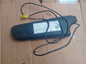 Botton electric  glass Audi A3