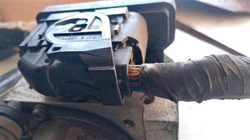 Nissan Juke abs pump plug