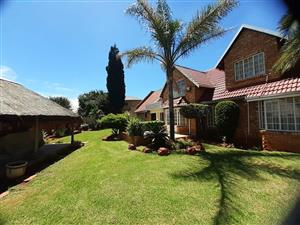 House For Sale in Klippoortje