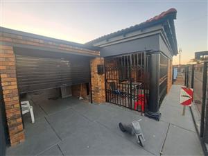 House For Sale in Nellmapius